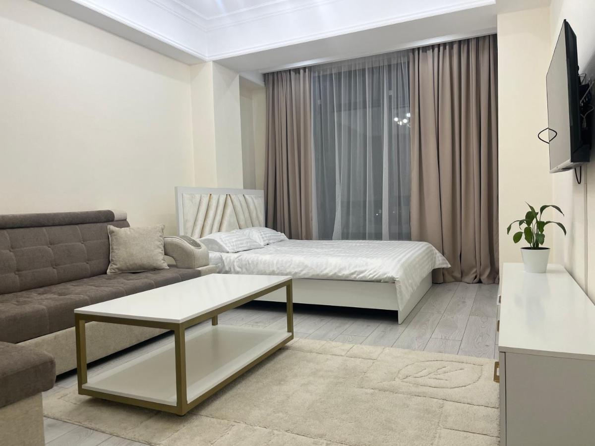 Апартамент Кристалл Bishkek Exteriör bild
