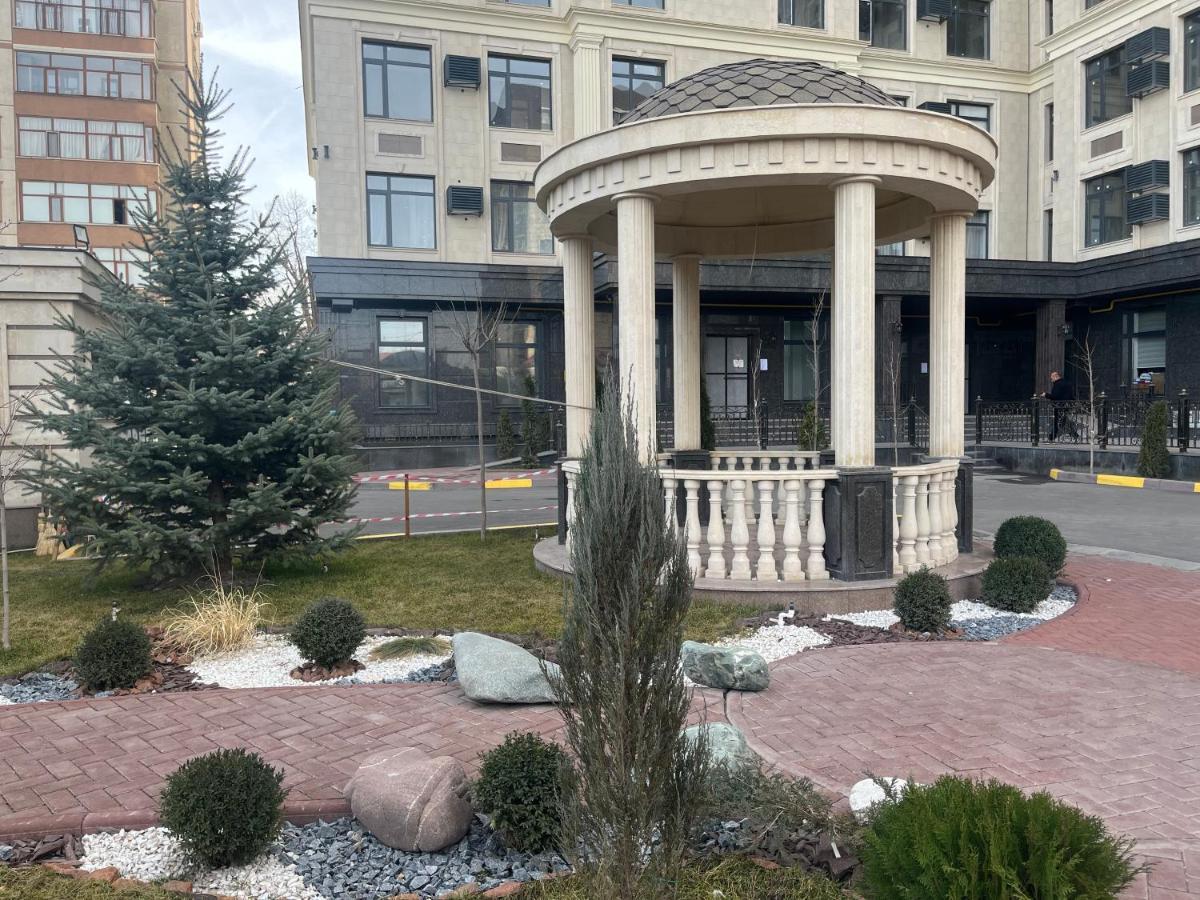 Апартамент Кристалл Bishkek Exteriör bild